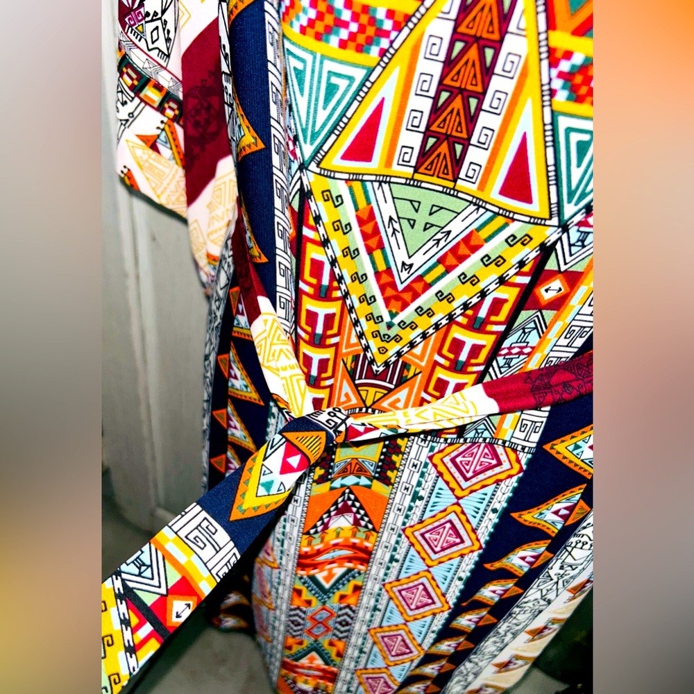 🌼BOHO HIPPIE Style Knee Hem Abstract Print Dress by Chelsea & Violet🌼 - Picture 4 of 7